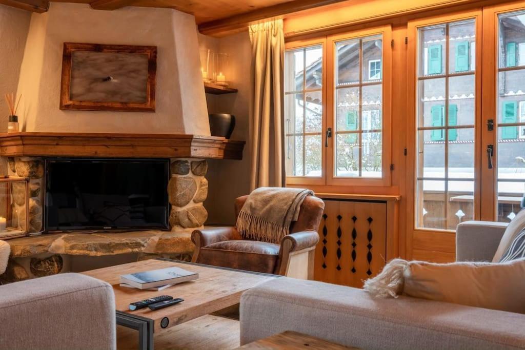 Charming Alpine Apartment Gstaad Exterior photo